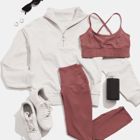 Hiatus | 5 Item Mystery Box - 1 NWT item guarenteed! - Picture 5 of 8